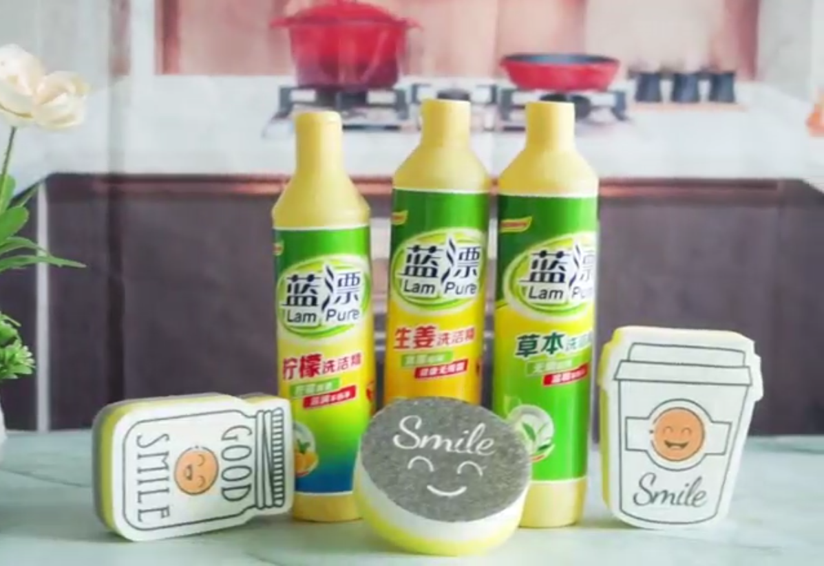 藍漂洗潔精溫和不傷手，無磷不殘留